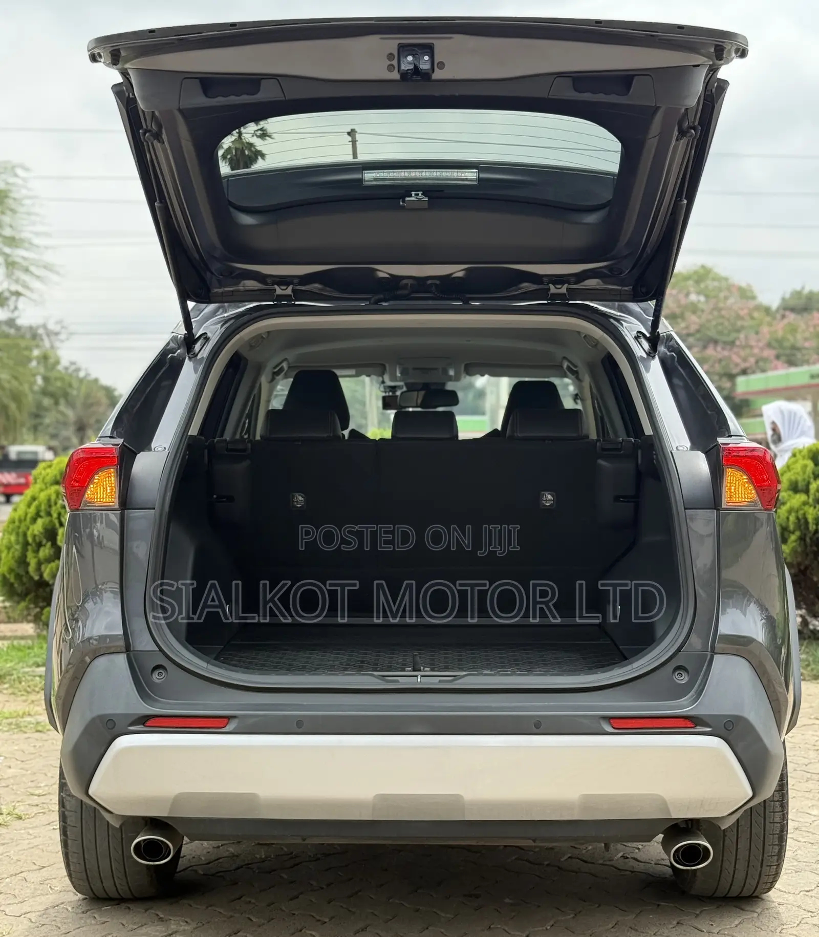 Toyota RAV4 Adventure AWD 2020 Gray