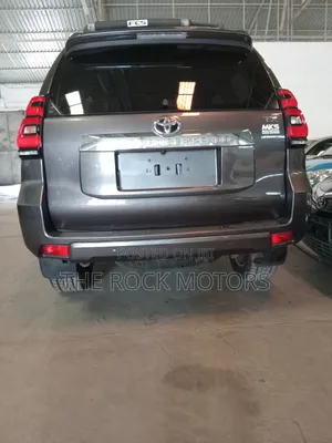 Toyota Land Cruiser Prado 2019 Silver