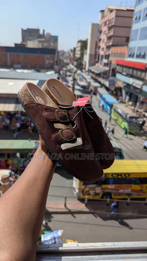 Clogs Fully Restocked Sizes 40-45 - thumbnail 3