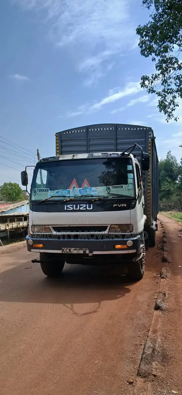 Ten Wheeler Accessible for Logistic Services