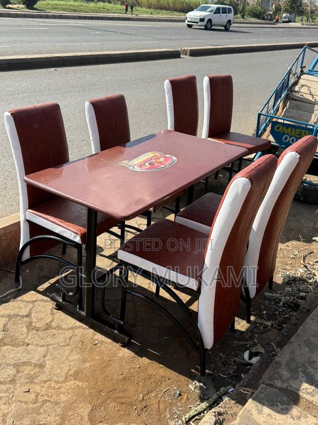 Restaurant And Bar Chairs And Brown Table - main view