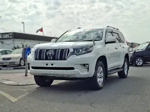 Toyota Land Cruiser Prado 2.8 2021 White