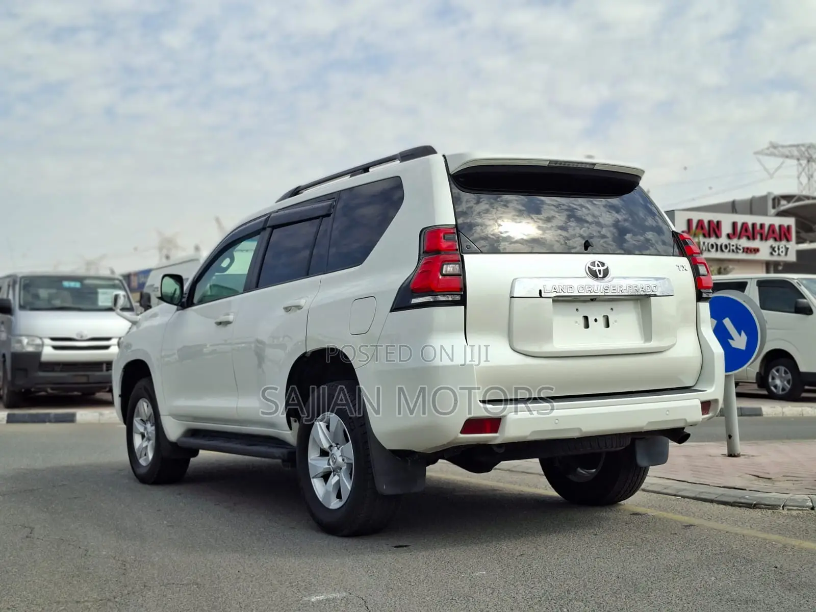 Toyota Land Cruiser Prado 2.8 2021 White