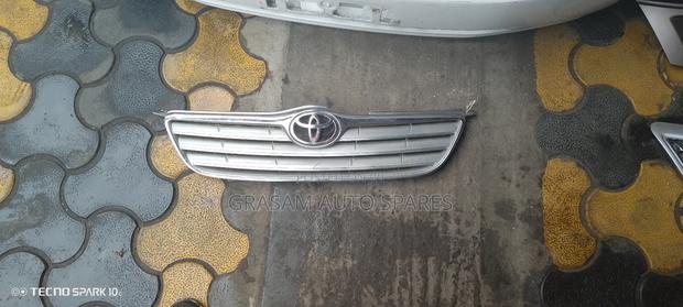 Toyota Nze Chome Grill
