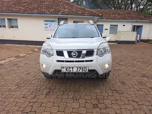 Nissan X-Trail 2012 White
