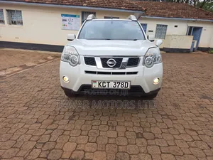 Nissan X-Trail 2012 White