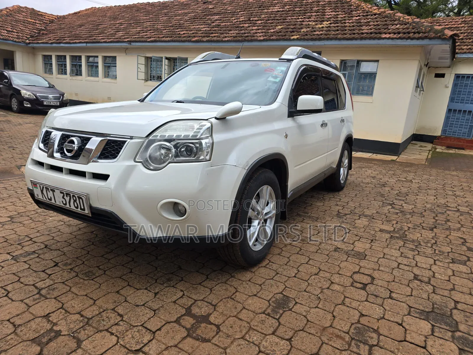 Nissan X-Trail 2012 White
