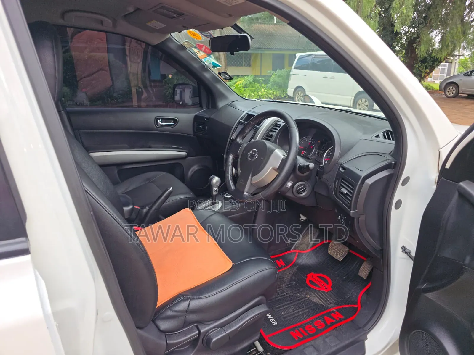 Nissan X-Trail 2012 White