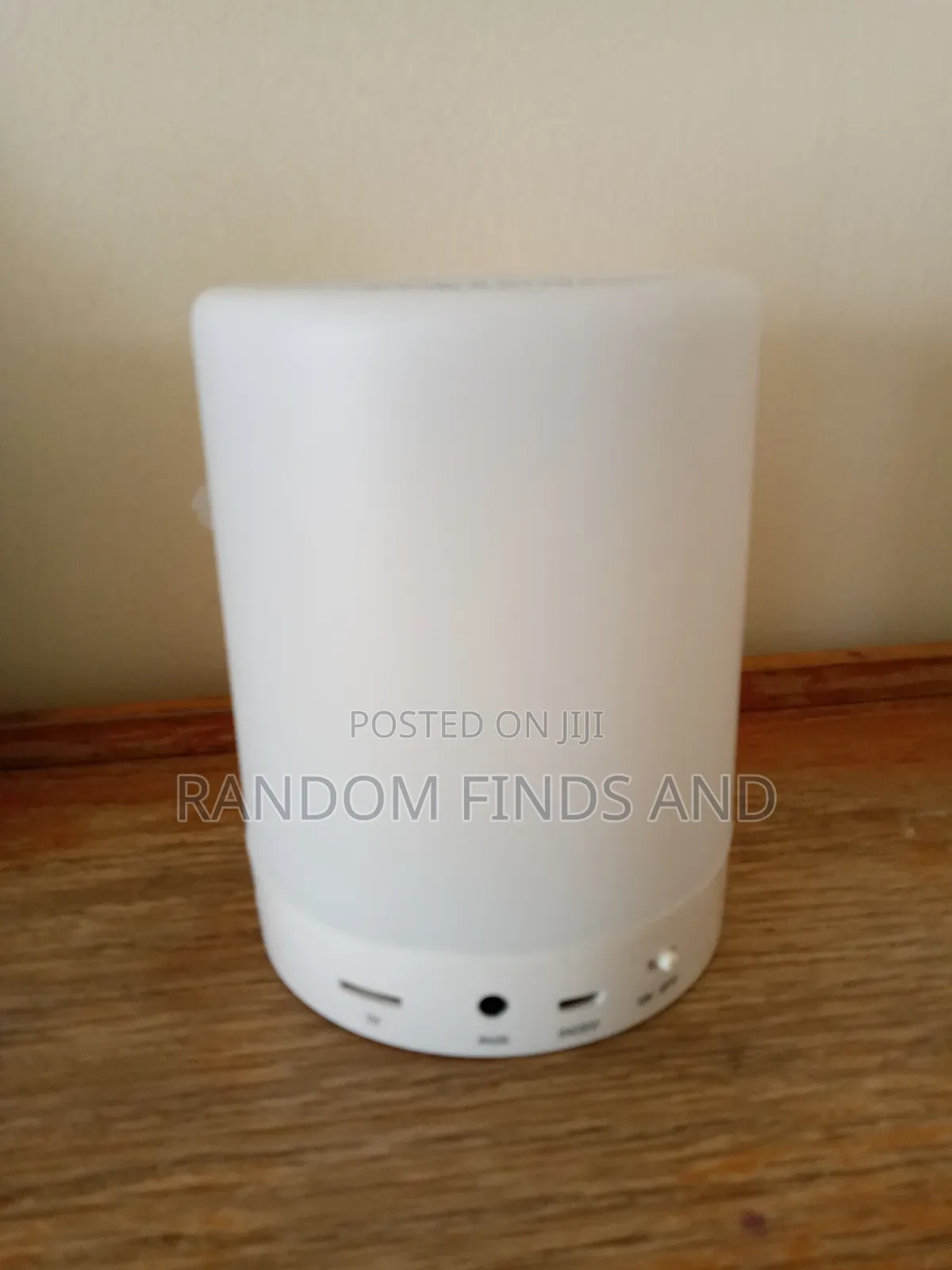 Ai Intelligent Bluetooth Speaker Lamp (7 Colour Lighting)