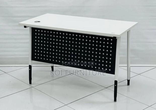 Office Desk : Modern Minimalist Training Office Desk - main view