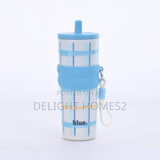 Checked Warm Cup With Straw_haw