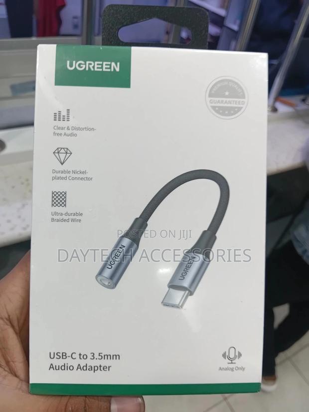This Is a Ugreen Usb-C to 3.5mm Audio Adapter.
