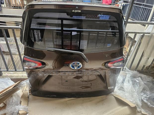 Sienta 2018 Boot