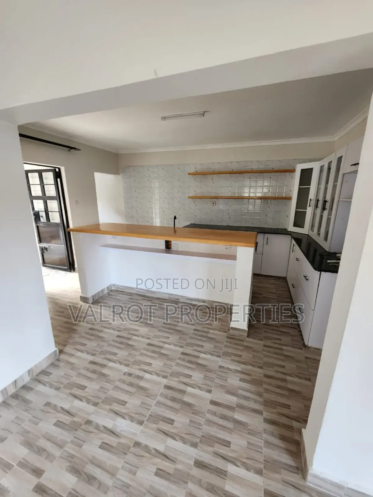 4bdrm Bungalow in Matasia for rent