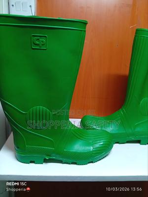 Heavy Duty Waterproof Gumboots - thumbnail 2