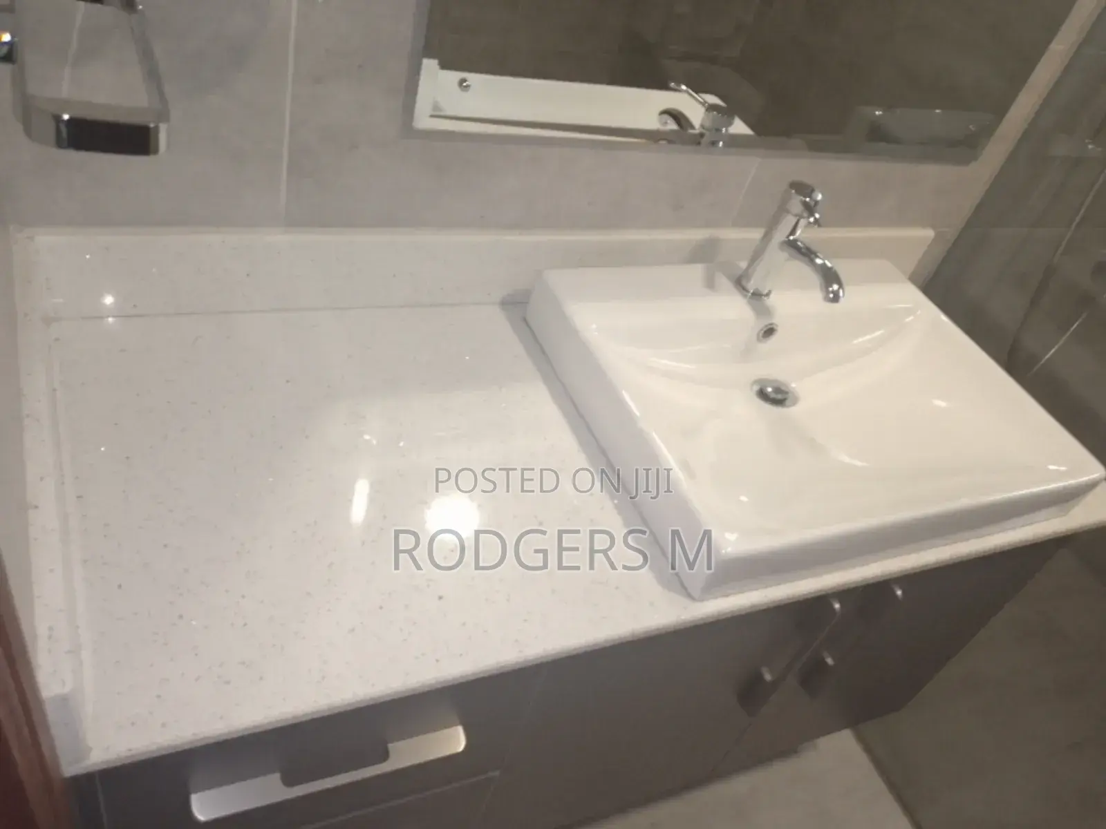 Furnished 2bdrm Apartment in Raphta Road Area for rent