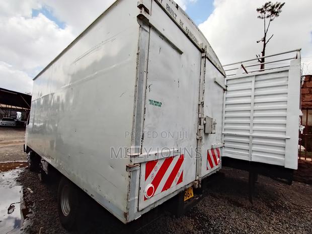 Mitsubishi Canter 2022 - thumbnail 6