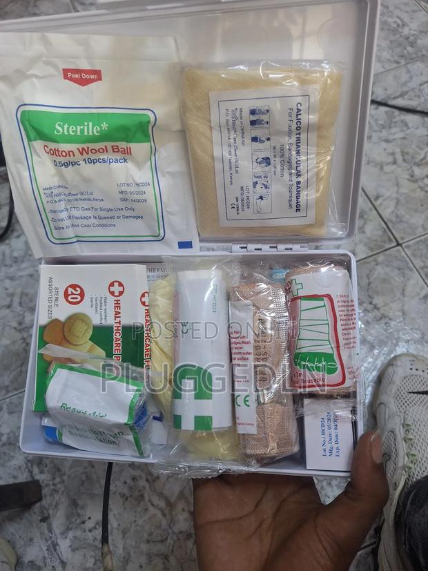 Personal First Aid Kit -Category A - thumbnail 3