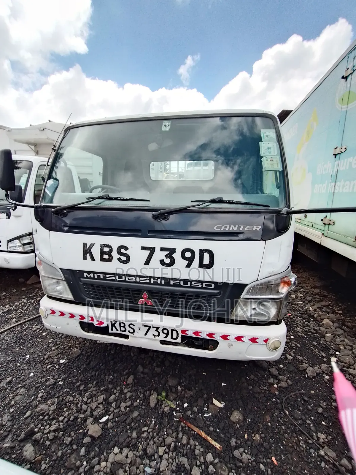 Mitsubishi Hd Canter 2011