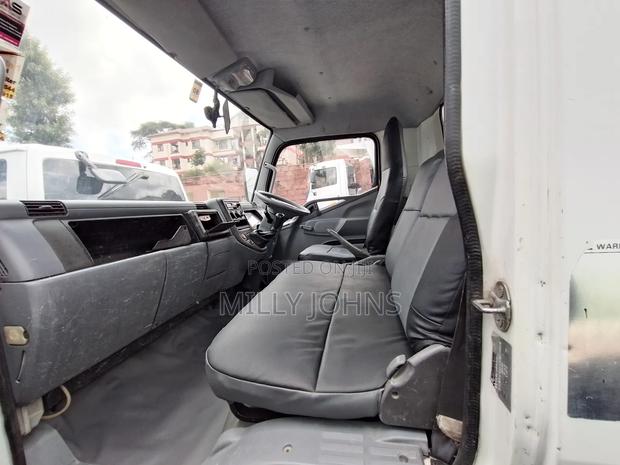 Mitsubishi Hd Canter 2011 - thumbnail 8