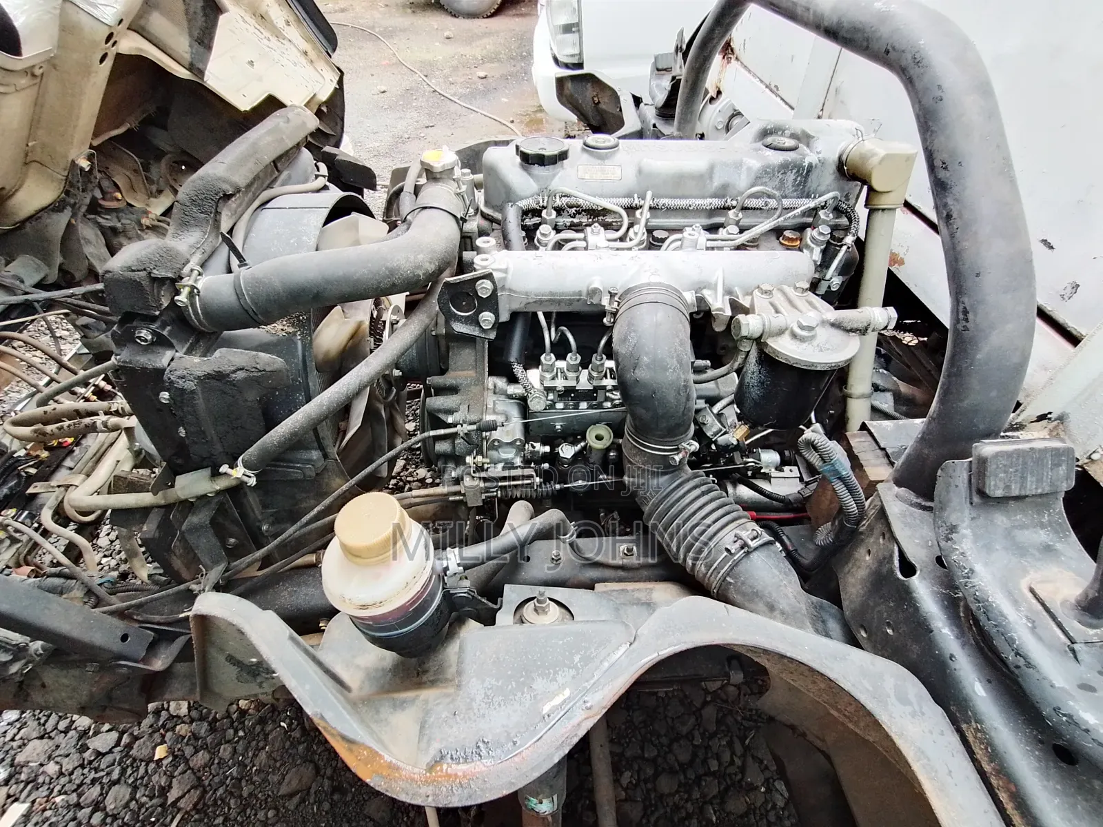 Mitsubishi Hd Canter 2011
