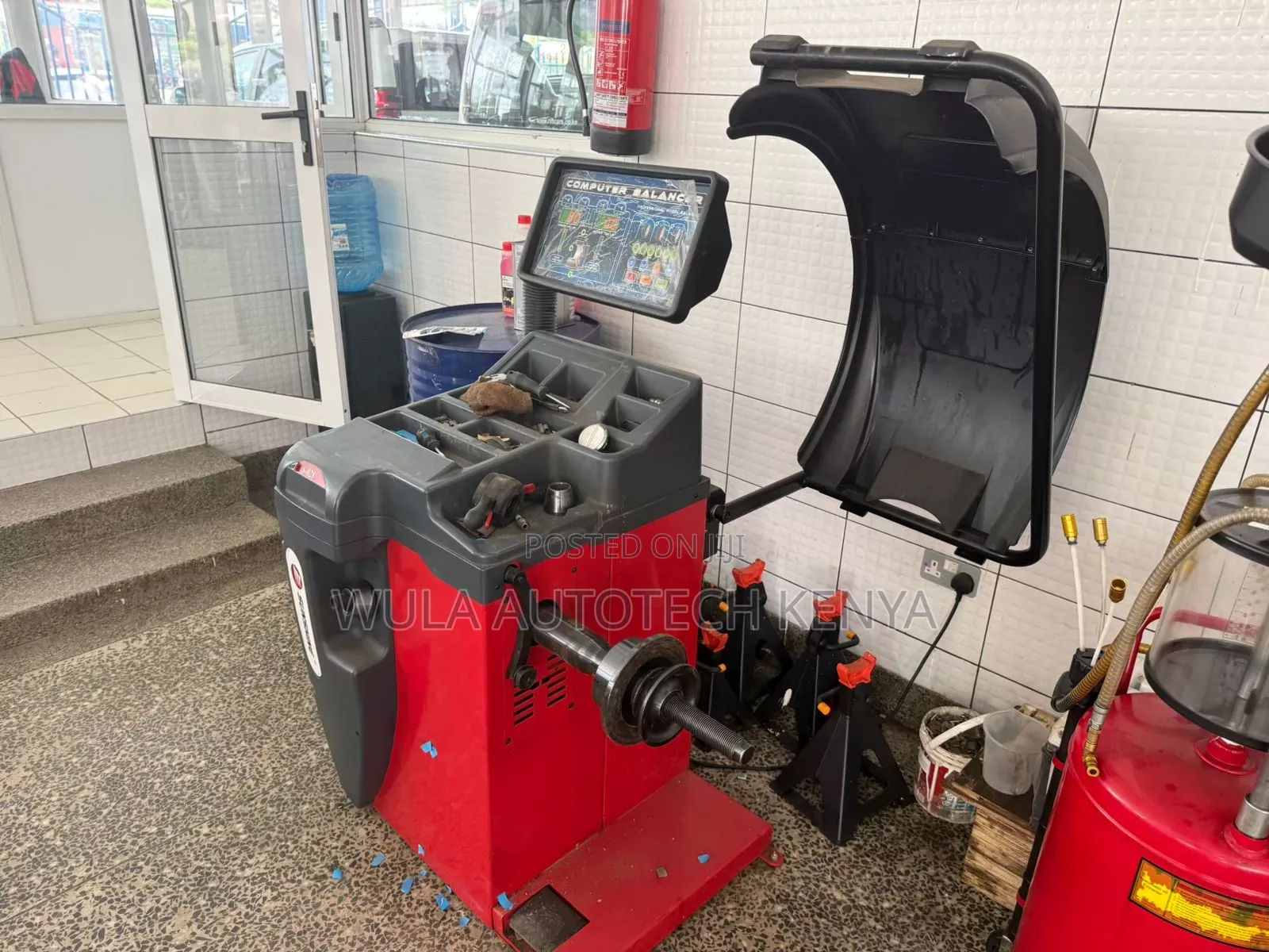 Latest Technology Heavy Duty Wheel Balancer S828 Sunshine