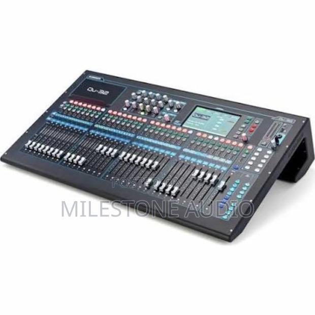 Allen Heath Qu 32channels Mixer - main view