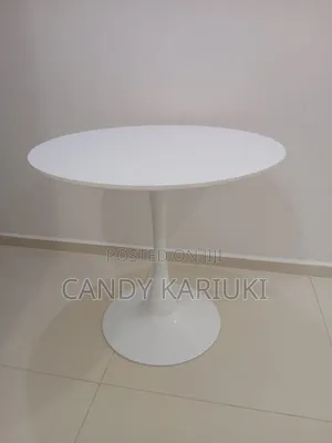 White Cocktail Table (Marble Top)