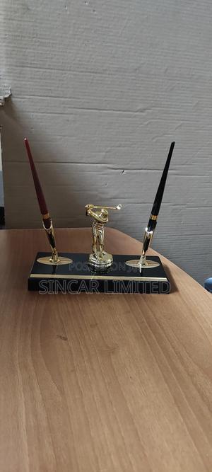 A Deluxe Golfer Desk Set - thumbnail 2