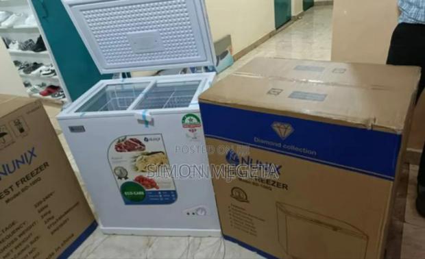 Deepfreezers. Nunix 200l Freezer