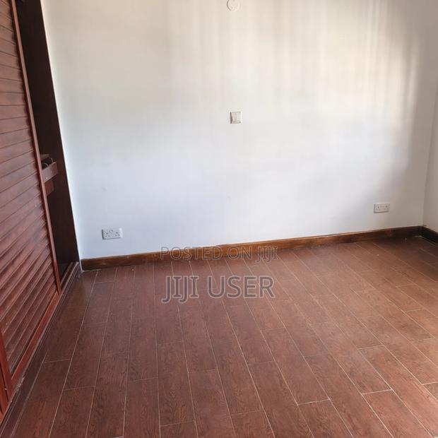 5bdrm Maisonette in Parklands for rent - thumbnail 6