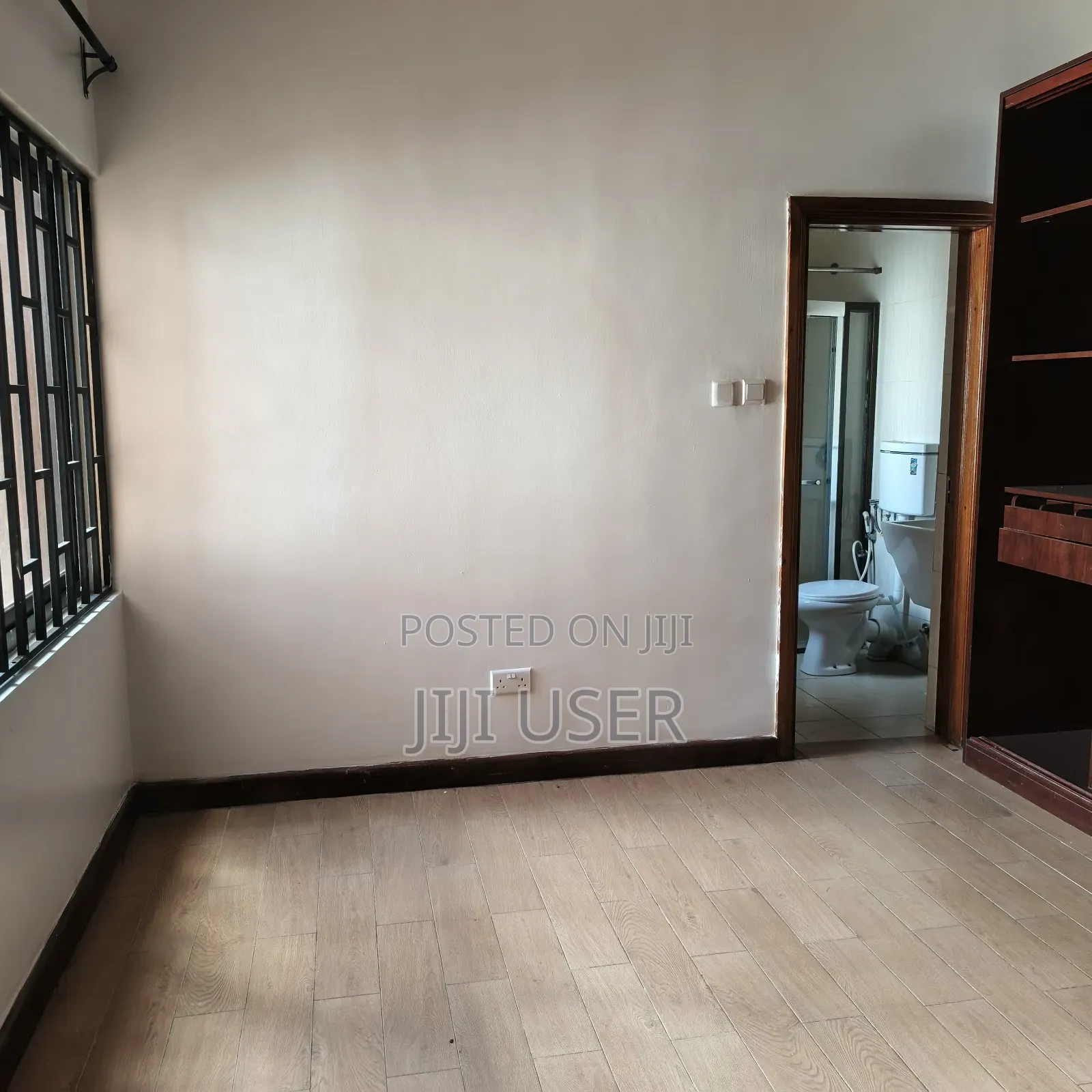 5bdrm Maisonette in Parklands for rent