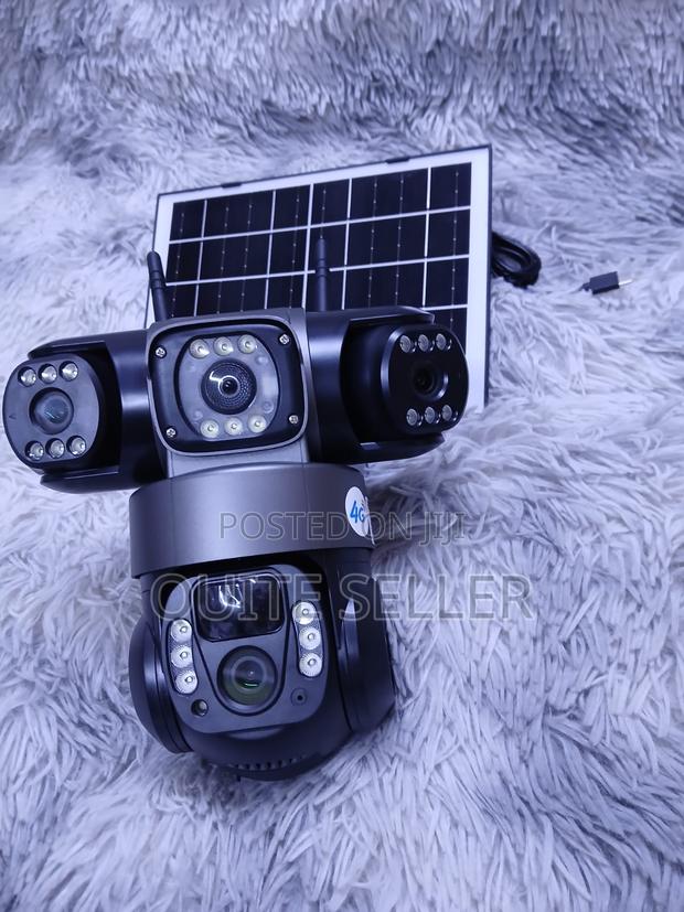 Solar Panel Solar Powered 4g CCTV Tripple Lens Outdoor CCTV Weather