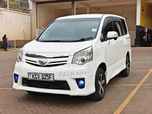 Toyota Noah 2012 White
