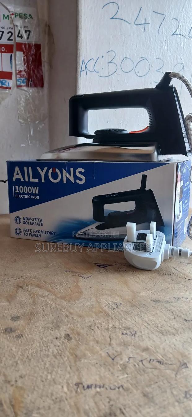 Ailyons 199a Lightweight Electric Dry Iron – Fast Heating - main view