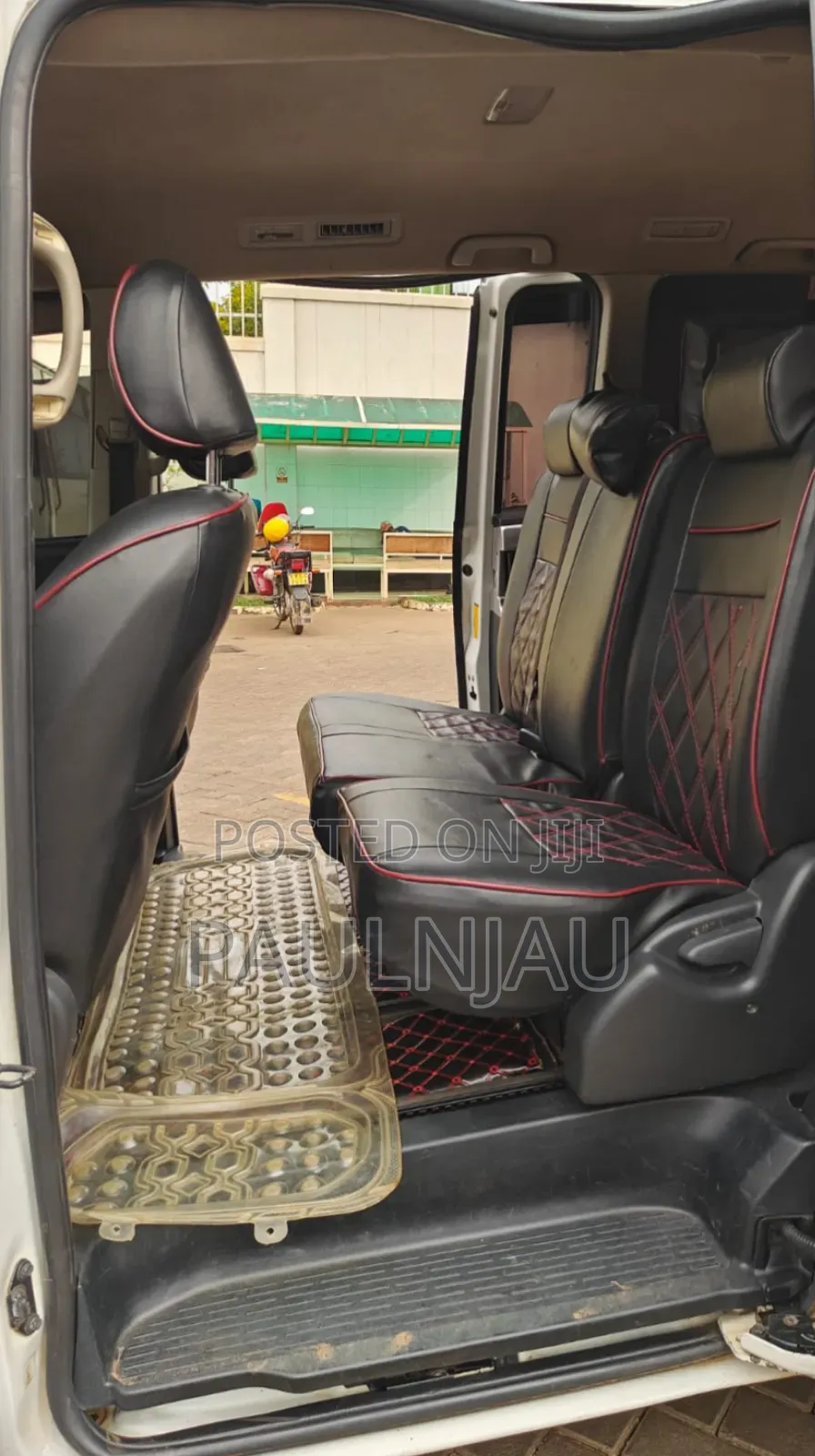 Toyota Noah 2012 White