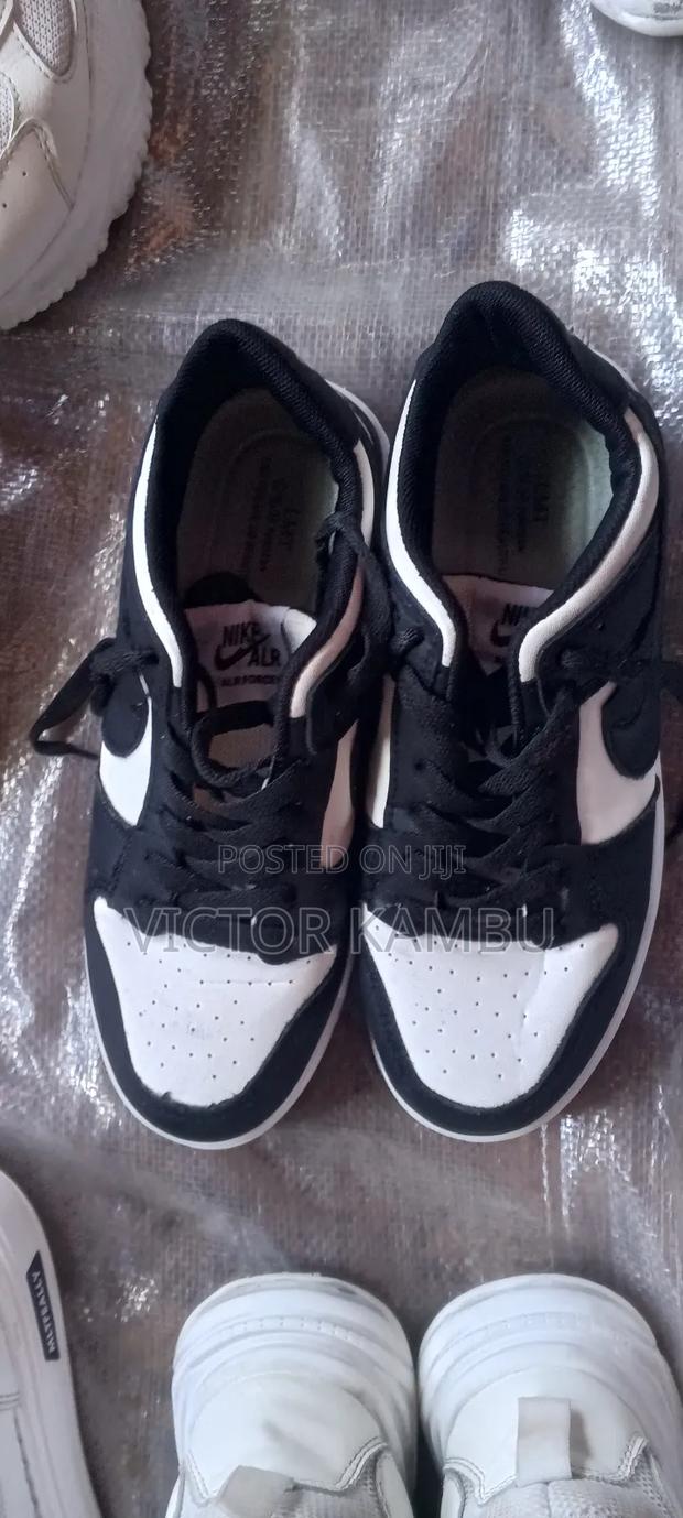 Unisex Sneakers - thumbnail 3