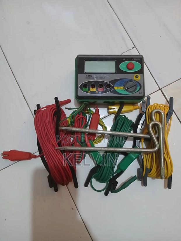 Earth Ground Resistance Tester - main view