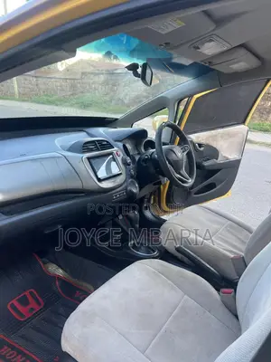 Honda Fit 2013 Gold