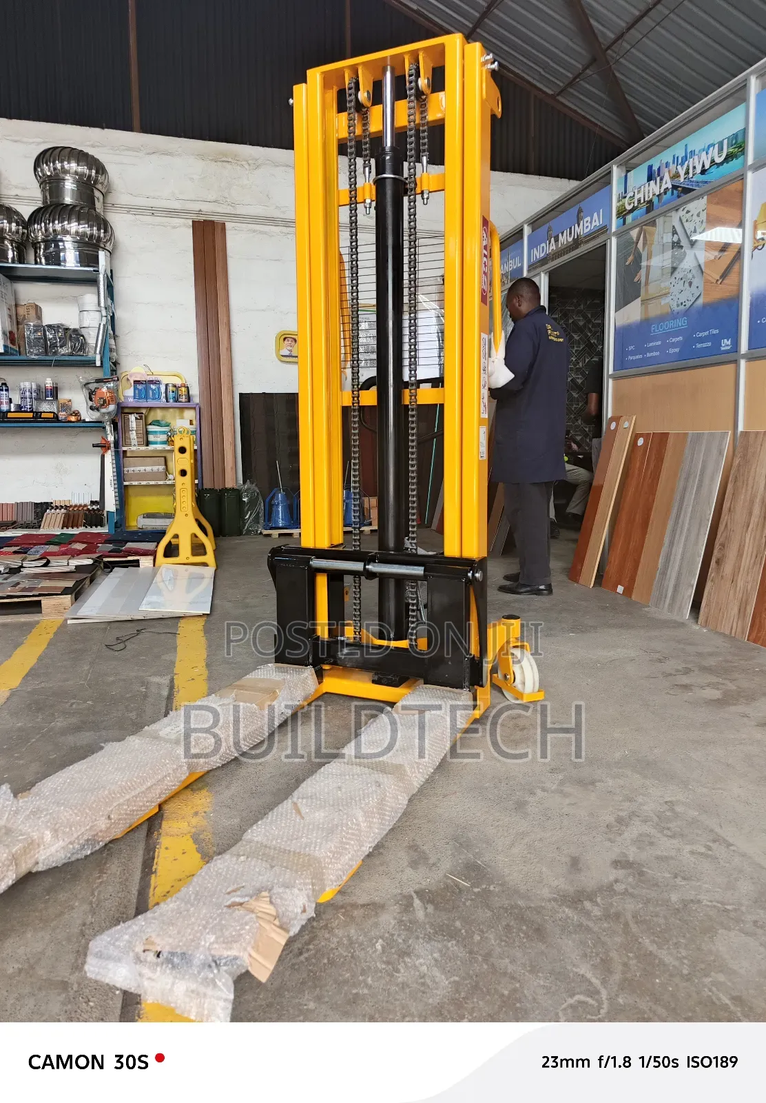 1.5 Ton Industrial Manual Stacker