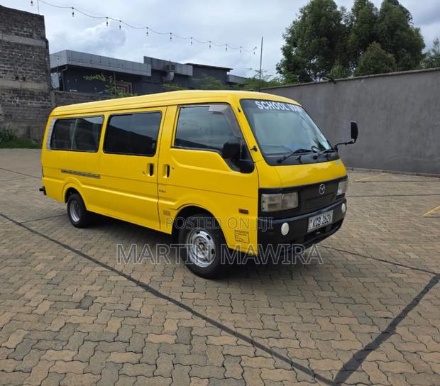 Mazda Bongo 2010 Yellow - thumbnail 7