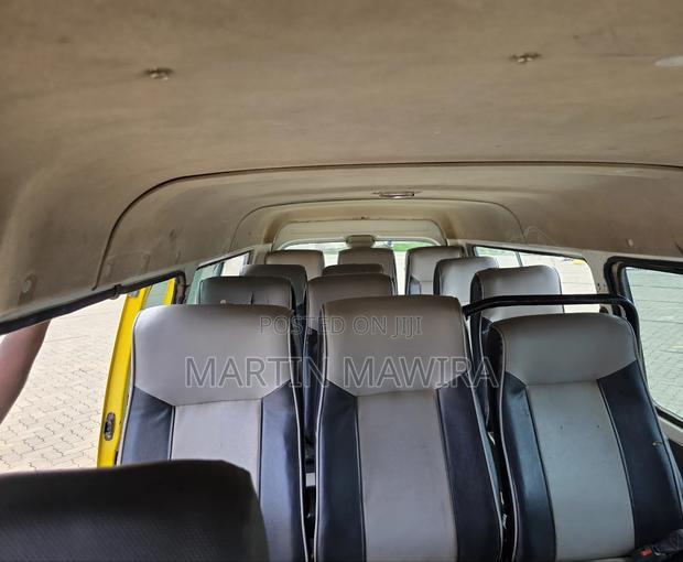 Mazda Bongo 2010 Yellow - thumbnail 12