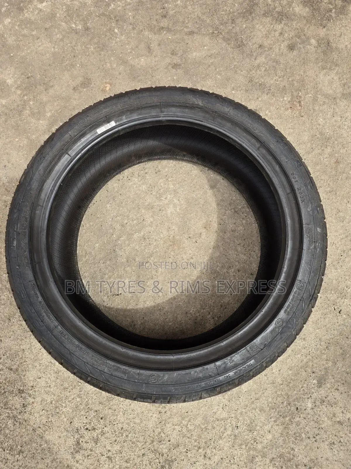205 /45 R17 Maxxis Tyres (Highway)