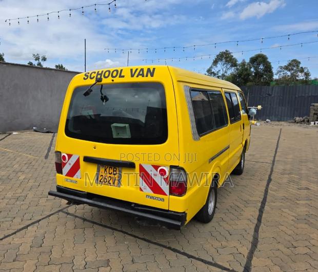 Mazda Bongo 2010 Yellow