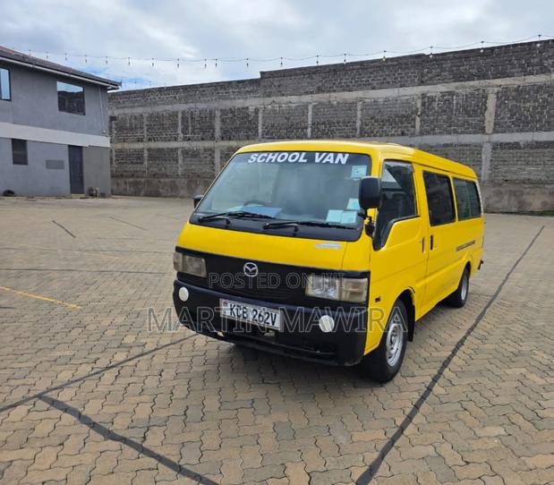 Mazda Bongo 2010 Yellow - thumbnail 2