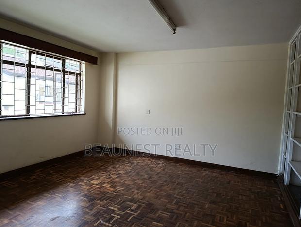 5 Bedroom Office - thumbnail 9