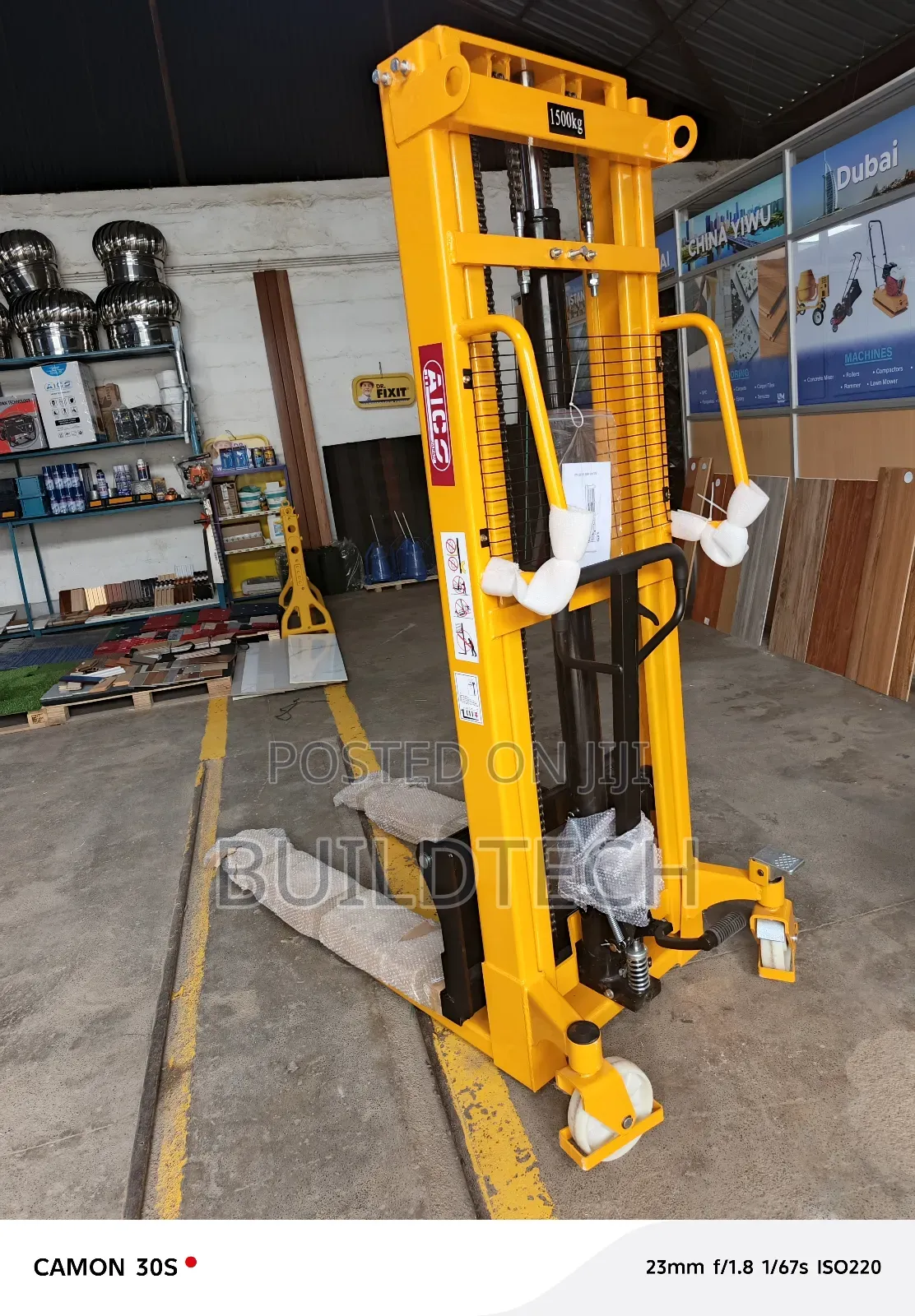1.5 Ton Warehouse Goods Lifting Stacker
