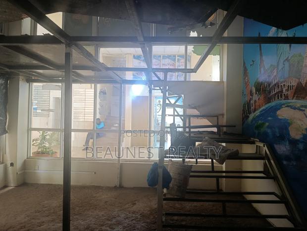 Shop to Let - thumbnail 3