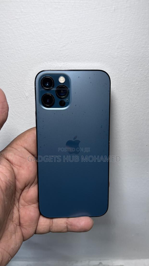 Apple iPhone 12 Pro 512 GB Blue - main view