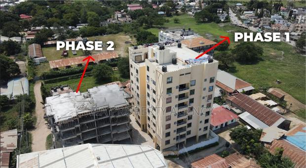 2bdrm Apartment in Goldcrest Apartments, Bombolulu for sale